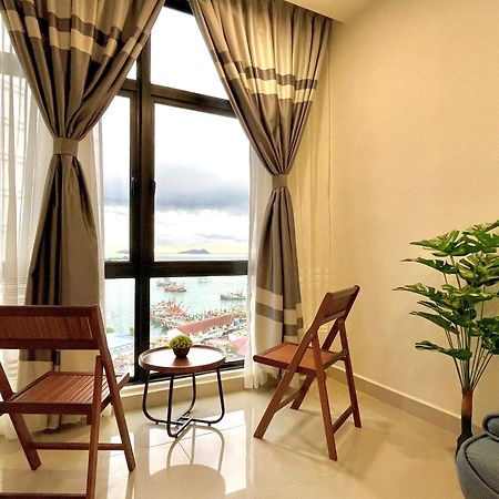 Covesign Suite, The Shore Kota Kinabalu Luaran gambar