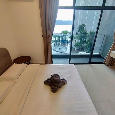 Covesign Suite, The Shore Kota Kinabalu Luaran gambar