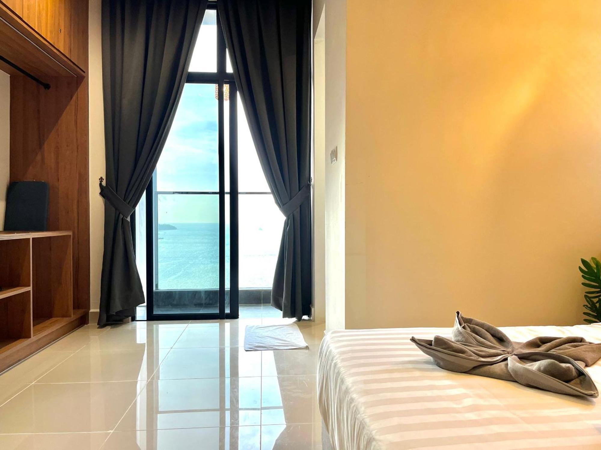 Covesign Suite, The Shore Kota Kinabalu Luaran gambar