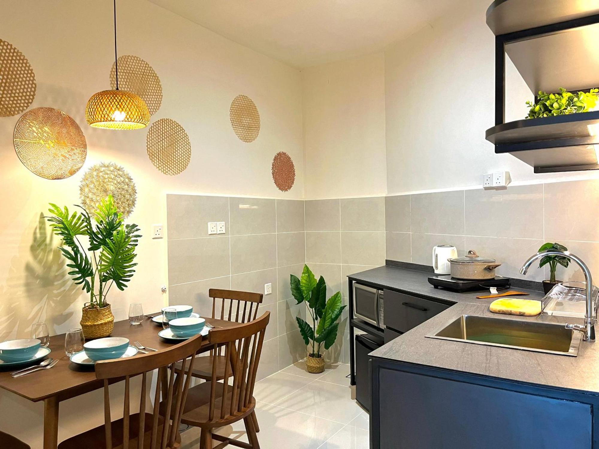 Covesign Suite, The Shore Kota Kinabalu Luaran gambar