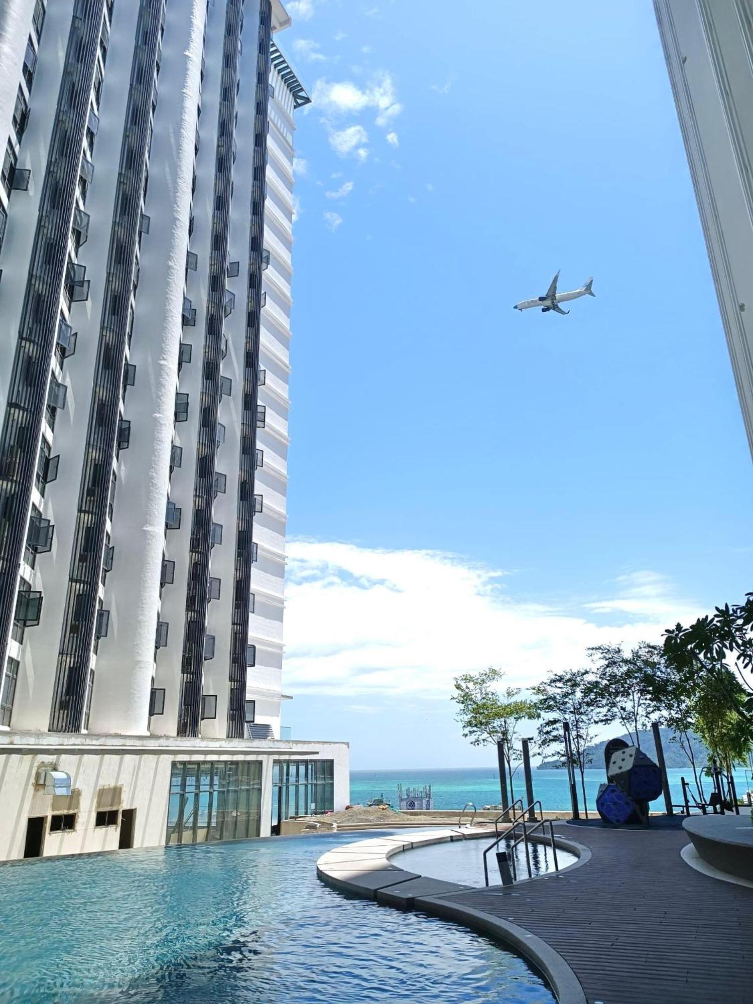 Covesign Suite, The Shore Kota Kinabalu Luaran gambar