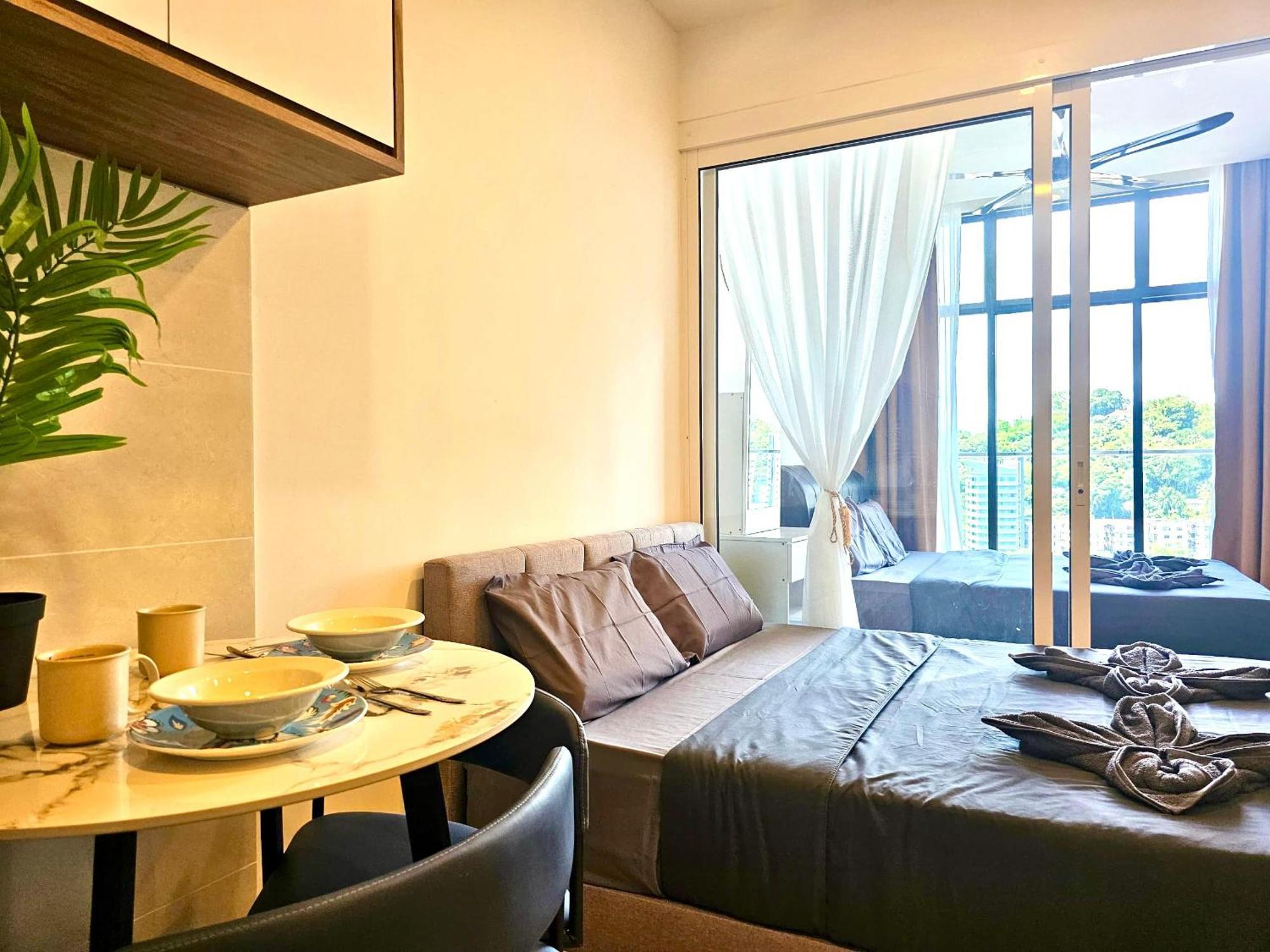 Covesign Suite, The Shore Kota Kinabalu Luaran gambar