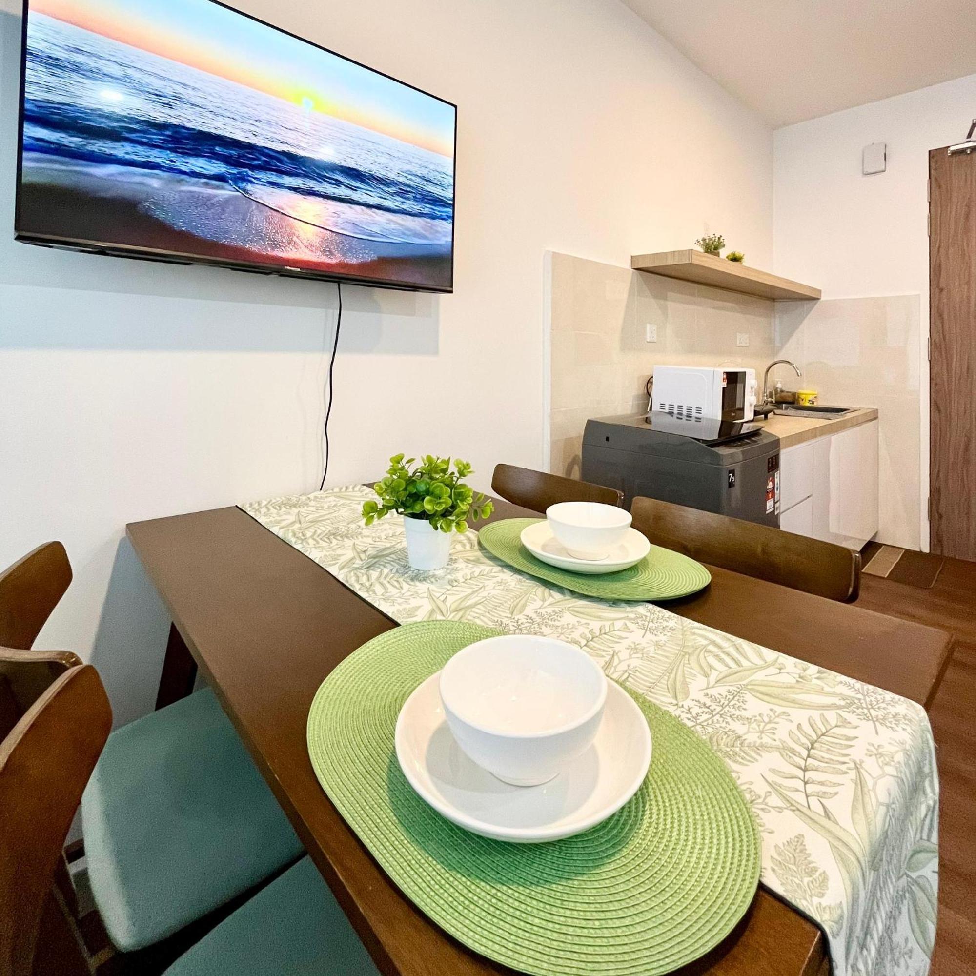Covesign Suite, The Shore Kota Kinabalu Luaran gambar